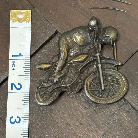 Vintage Motocross Belt Buckle Motorcycle Dirt Bike - Excellent Condition - Picture 4 of 4